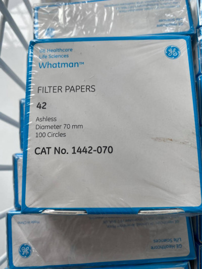 کاغذ صافی نمره 42 سایز 7 سانت کد 1442-070 ساخت کمپانی واتمن انگلستان