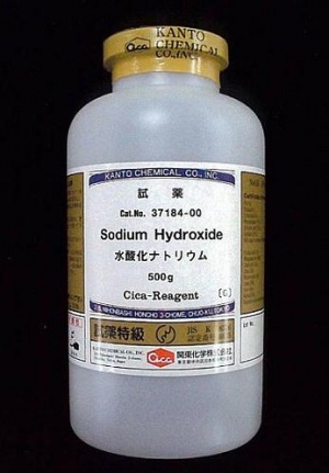 سدیم هیدروکسید 500 گرمی کد 37184-00 ساخت شرکت کانتو ژاپن