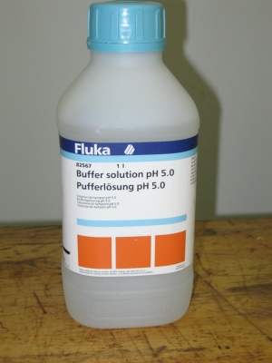 Buffer solution, pH 5.0 500 ml (sealed) Fluka 82567