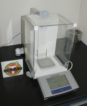 Mettler XS204 Mettler XS-204 Mettler Analytical Balance used very very nice with power supply 0-220 grams Maximum Capacity 220 g Readability 0.1 mg