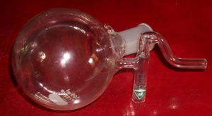 Pyrex glass round bottom boiling Flask sidearm 500 ml neck 24/40