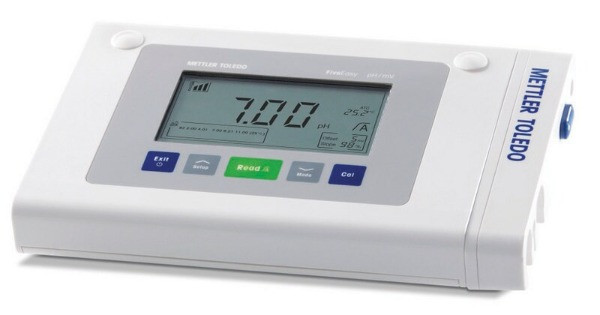 Mettler Toledo FiveEasy™ pH / mV bench meter