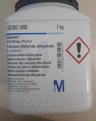 Calcium chloride dihydrate