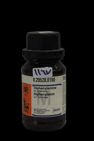 Diphenylamine