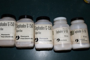 سفادكس Sephadex G150 Pharmacia Fine Chemicals chemistry lab laboratory column