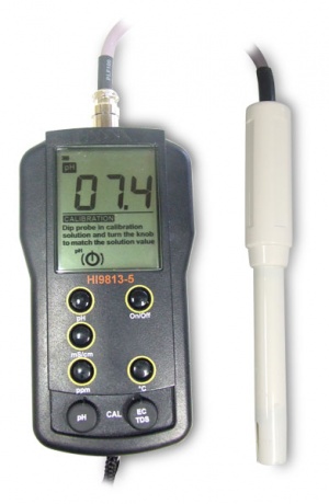 pH/EC/TDS/°C Portable Meter مولتی رنج مدل HI 9813-5 ساخت شرکت Hanna ایتالیا